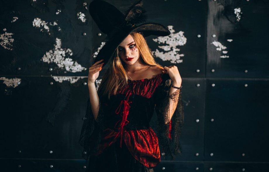 women’s gothic clothing