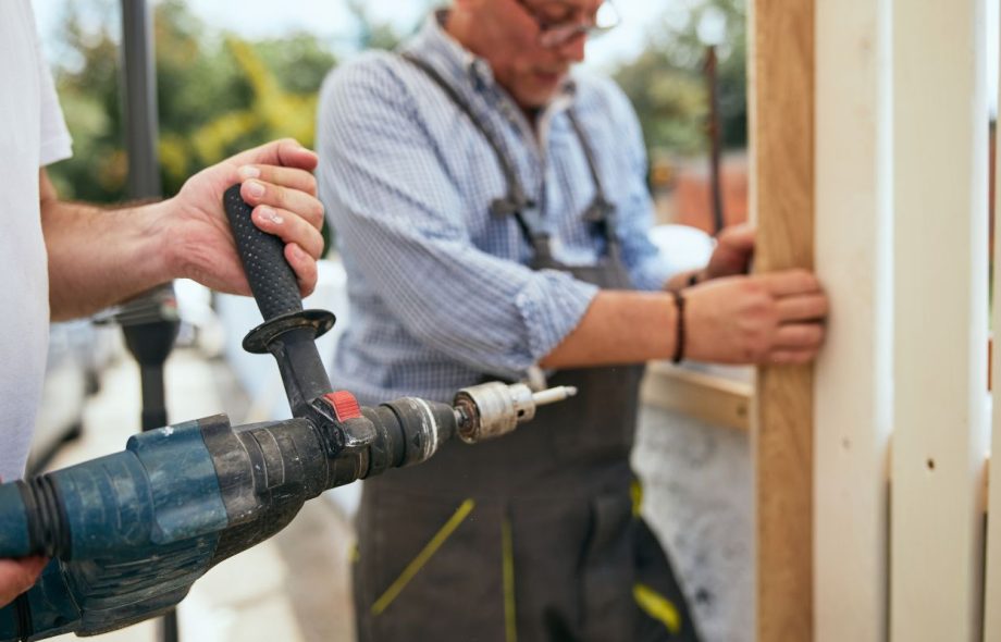fence contractor